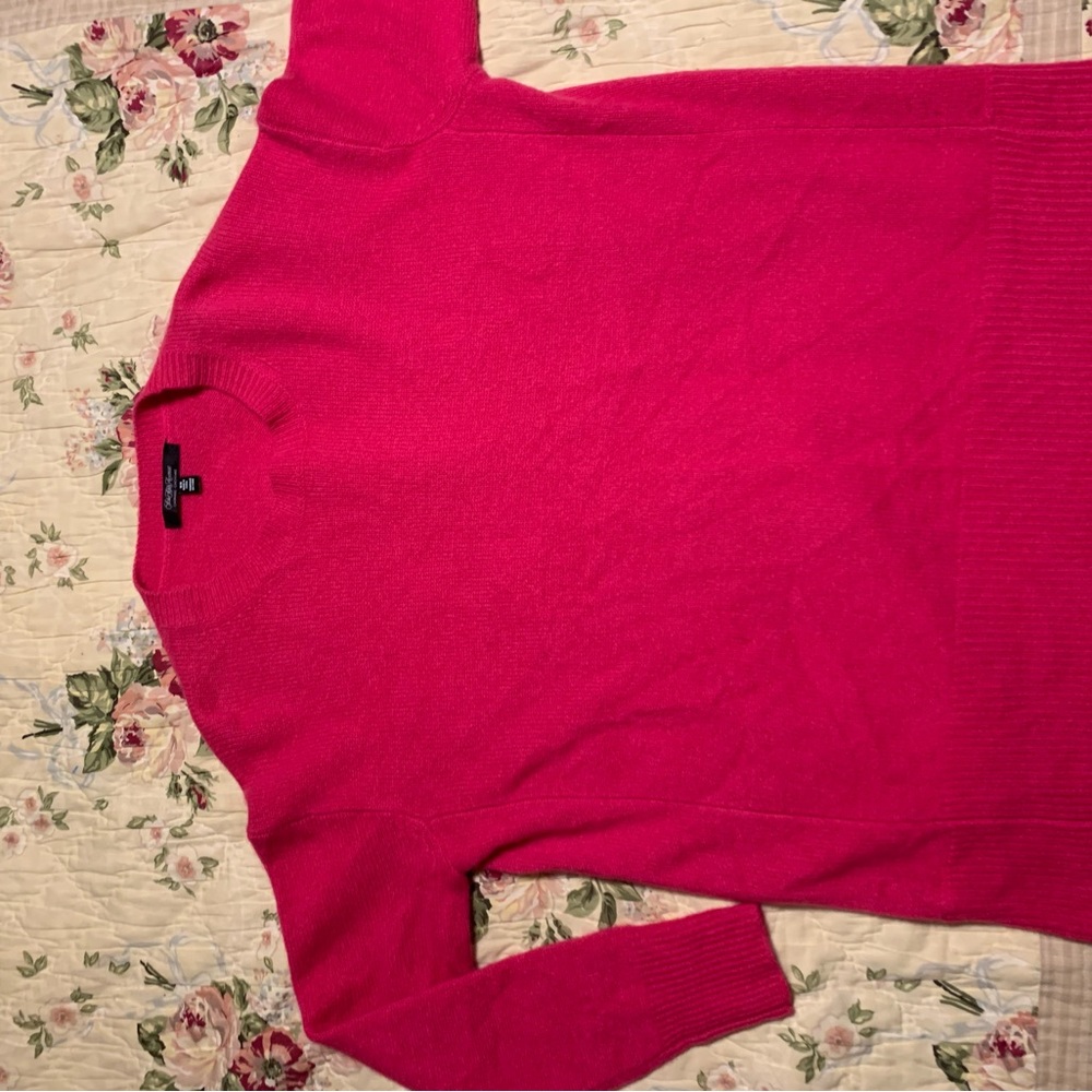 Cashmere Sweater, Saks Fifth Avenue Round Neck Sweater - Picture 5 of 8